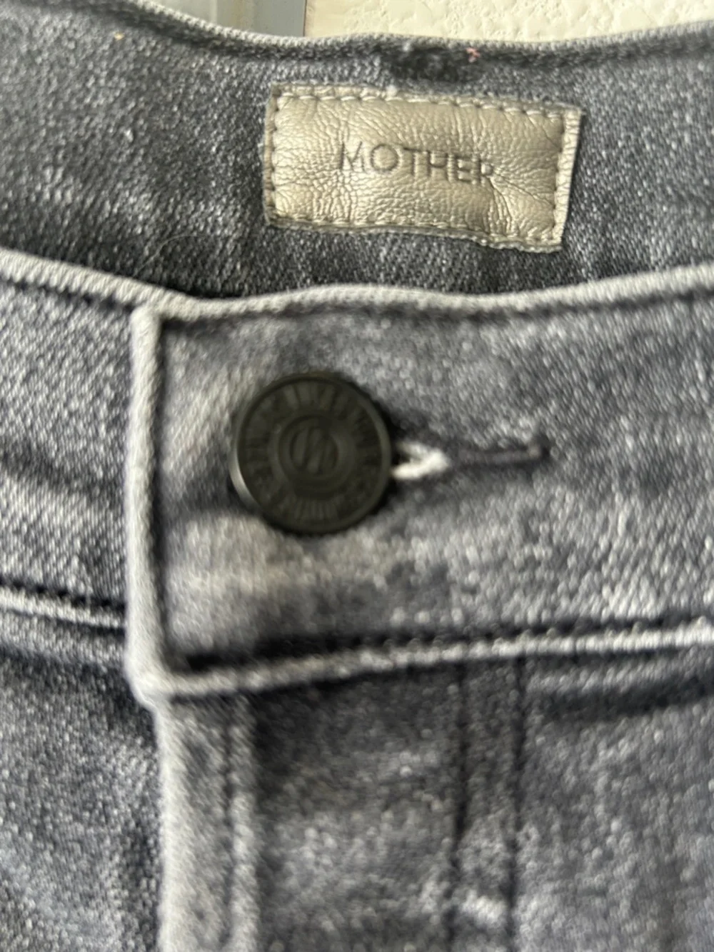 Mother The Tomcat Ankle Straight Leg Jean X Marks The Spot Faded Black size 28 - Picture 4 of 10